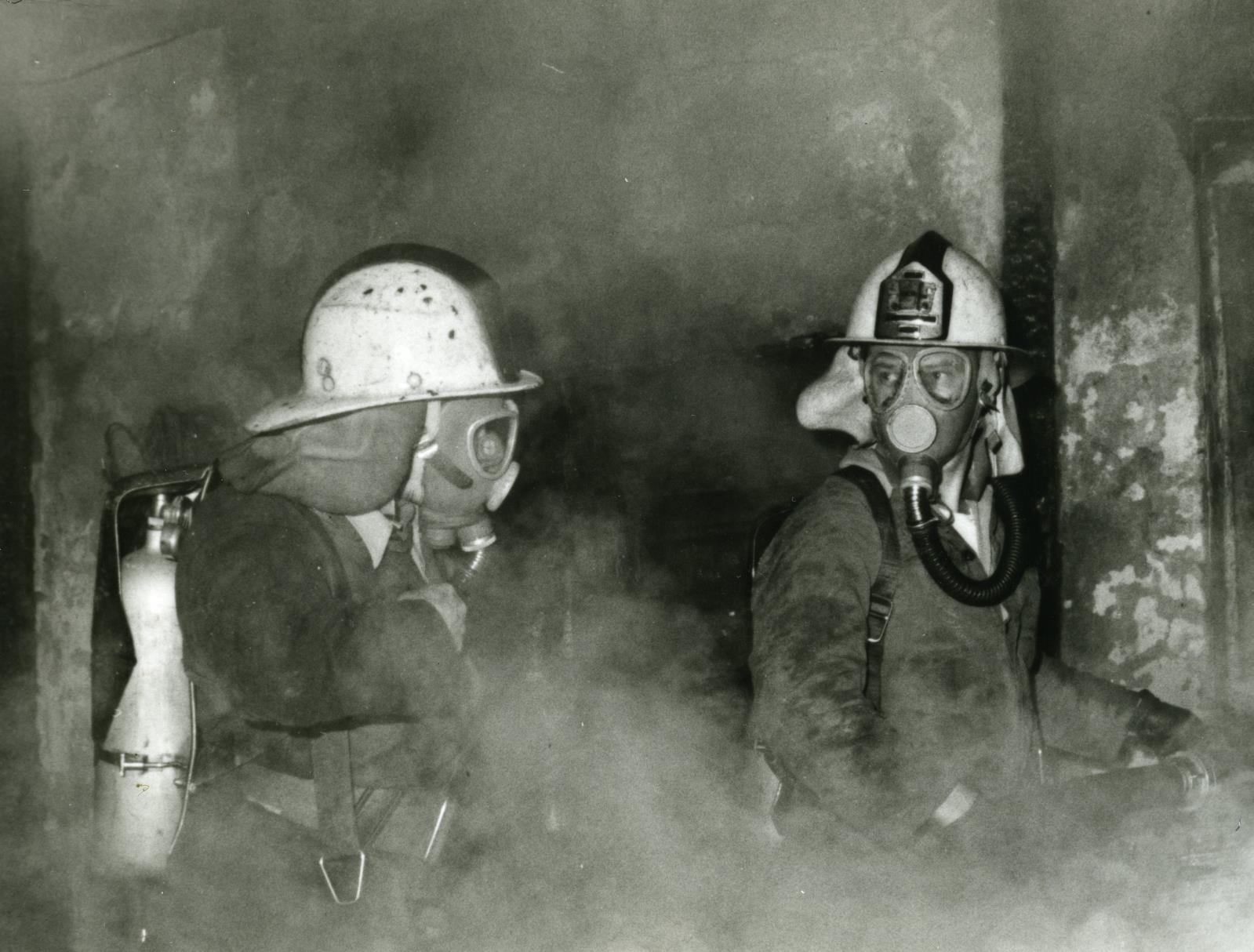 sken003 Poß†r autod°lny Svazarmu Praha 9 - Proseck† 21.3.1984 (kopie).jpg