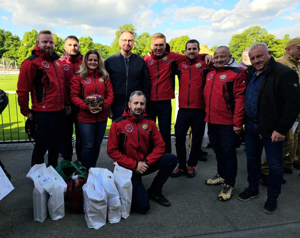 slovenský tým z Nitry.jpg