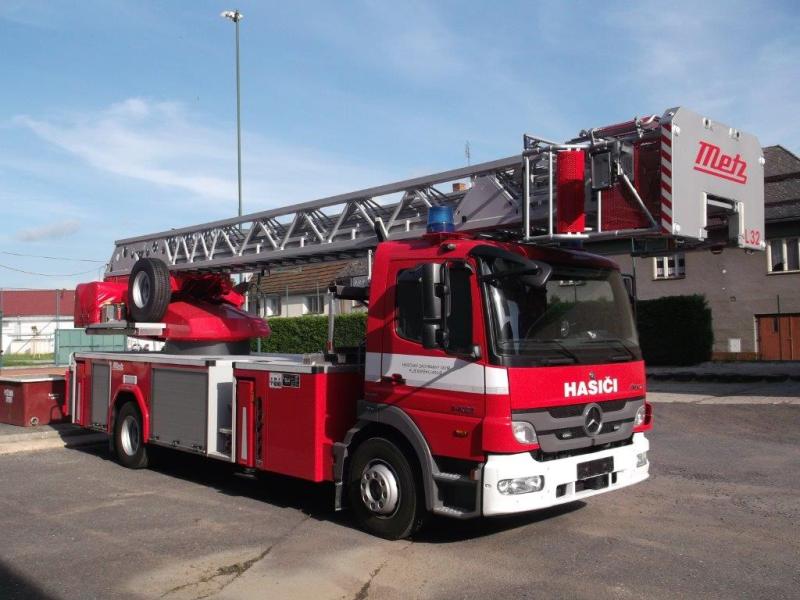 technika 1/AZ 30-M1Z Metz MB Atego PS Domažlice.jpg