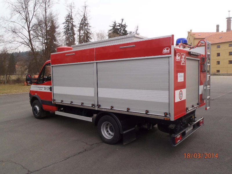 technika 1/TA-L1R Iveco Daily PS Plasy.JPG