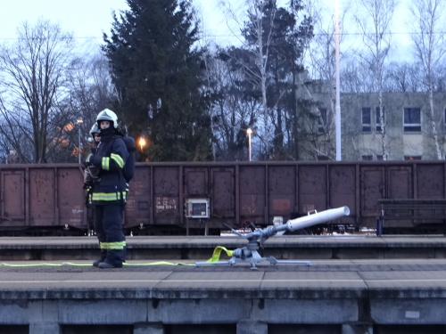 unikbenzoluzelezniceStudenka2 (3).JPG
