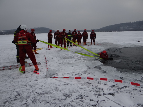 vodaledvycvikOVsterkovnaHlucin (21).JPG