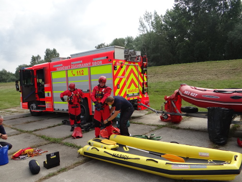 vycvikzachranajezLhotka (3).JPG