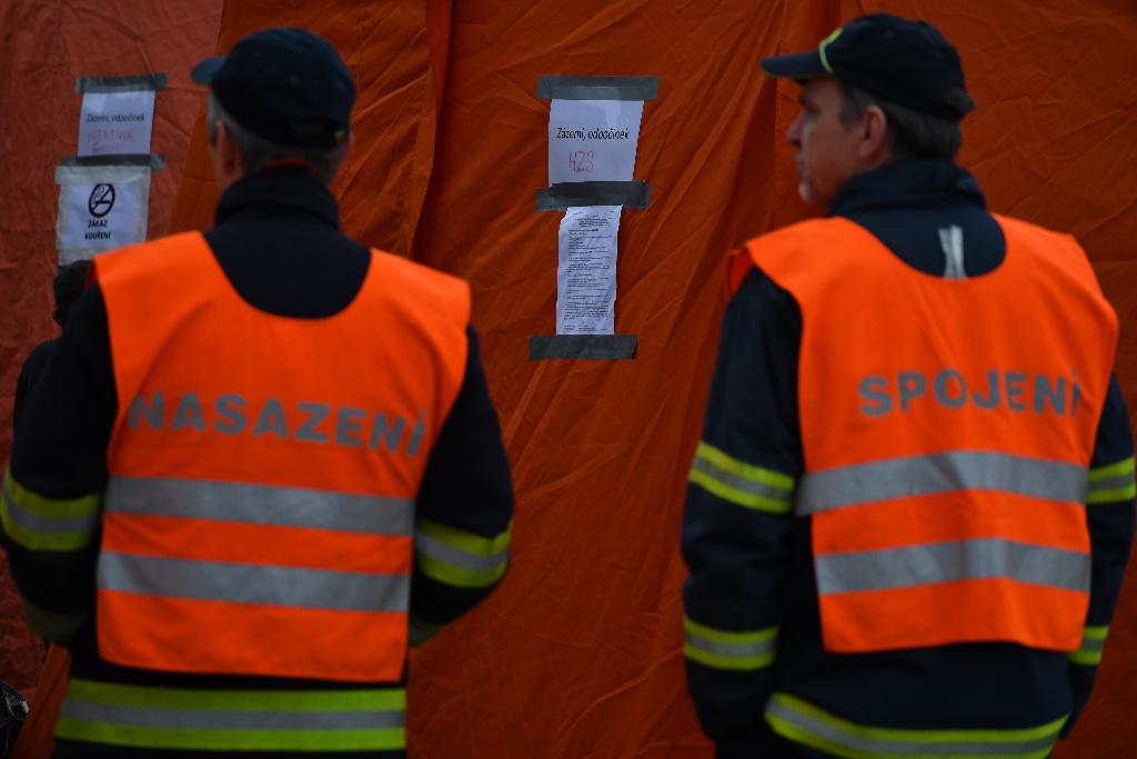 zásah na ptačí chřipku v Brodu nad Tichou (foto Jana Urbancová, Záchranný útvar HZS ČR) (53).JPG