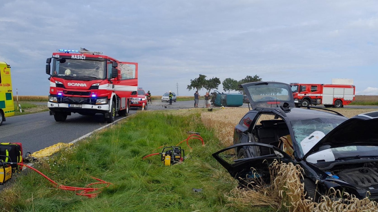 020825-Dopravní nehoda dvou osobních automobilů v křižovatce před obcí Košice ve směru z Uhlířských Janovic do Kutné Hory .jpg