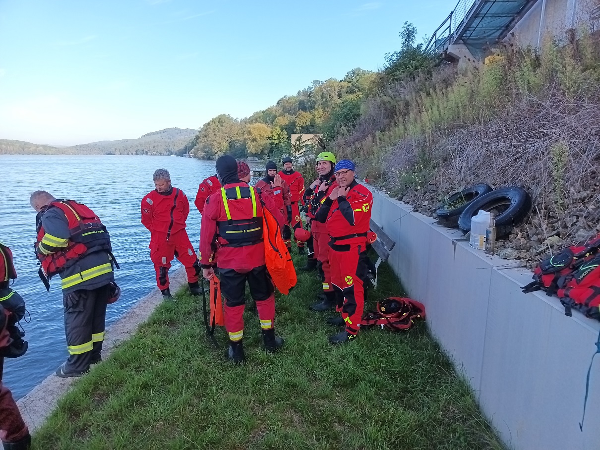 Výcvik hlavních instruktorů pro práci na vodě a zamrzlých hladinách z HZS krajů a dalších organizačních složek HZS ČR