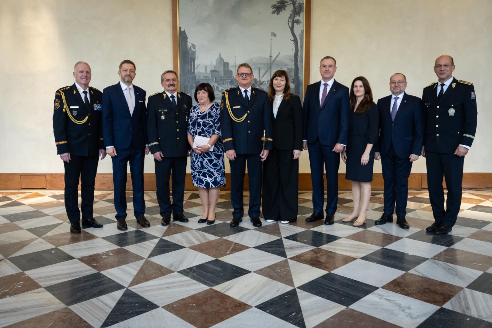 Prezident České republiky jmenoval ředitele HZS Pardubického kraje plk. Aleše Černohorského do generálské hodnosti