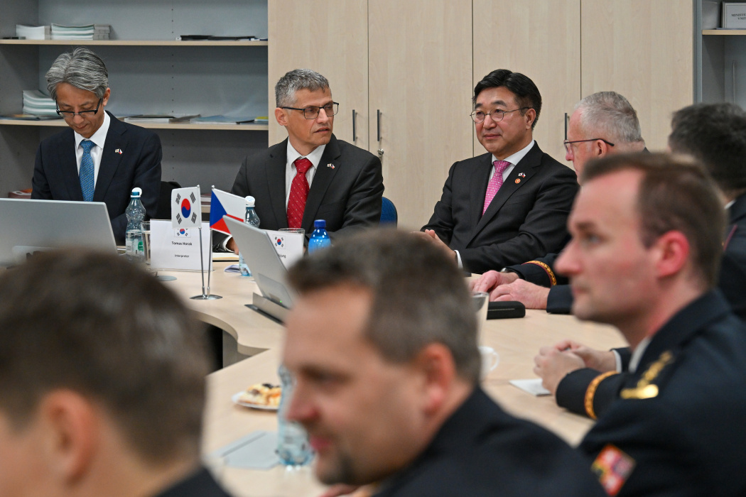 Ministr vnitra Korejské republiky pan Yun Ho Jung se setkal v rámci CZ-KR fóra s vrcholnými představiteli HZS ČR