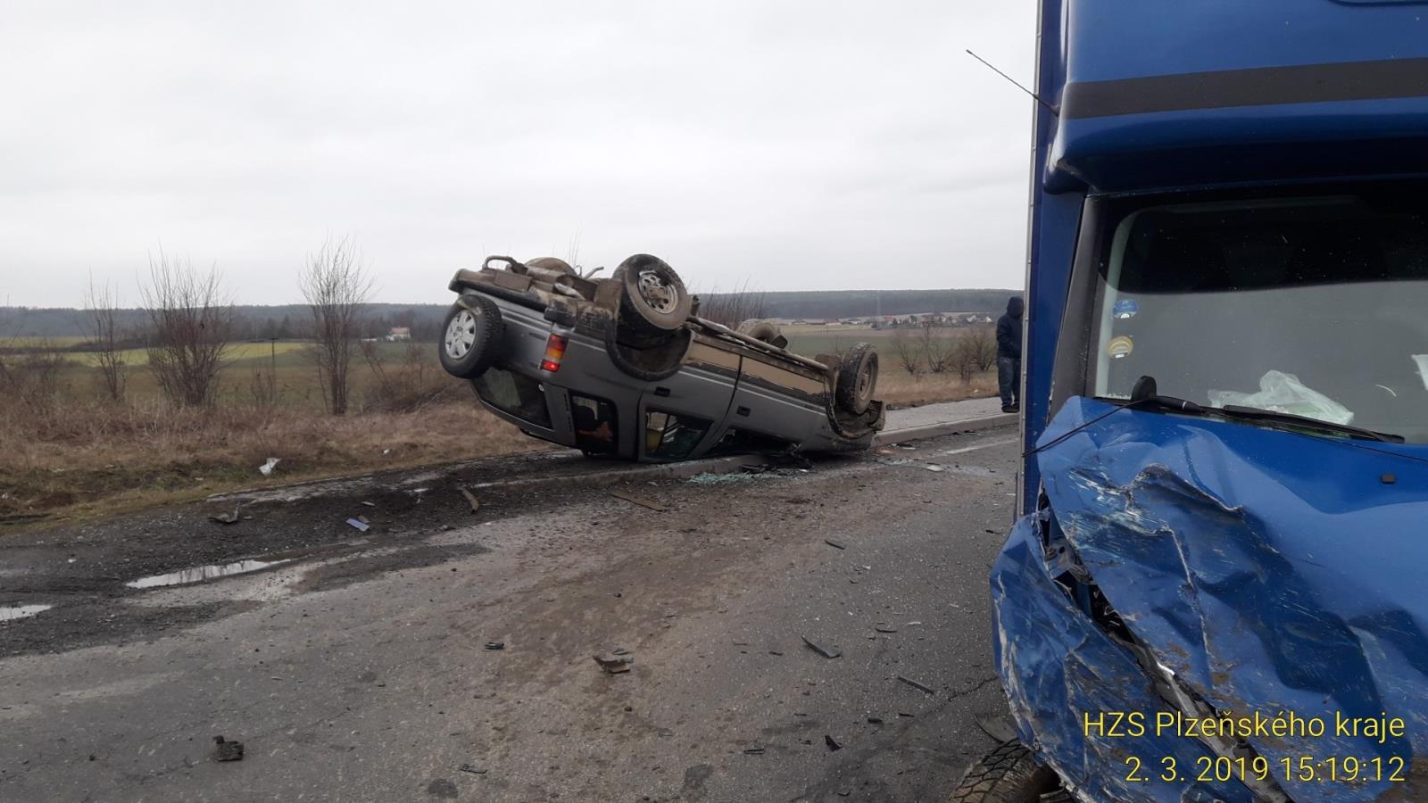 2_3_2019 DN dodávka OA u sjezdu na H. Huť (3).jpg