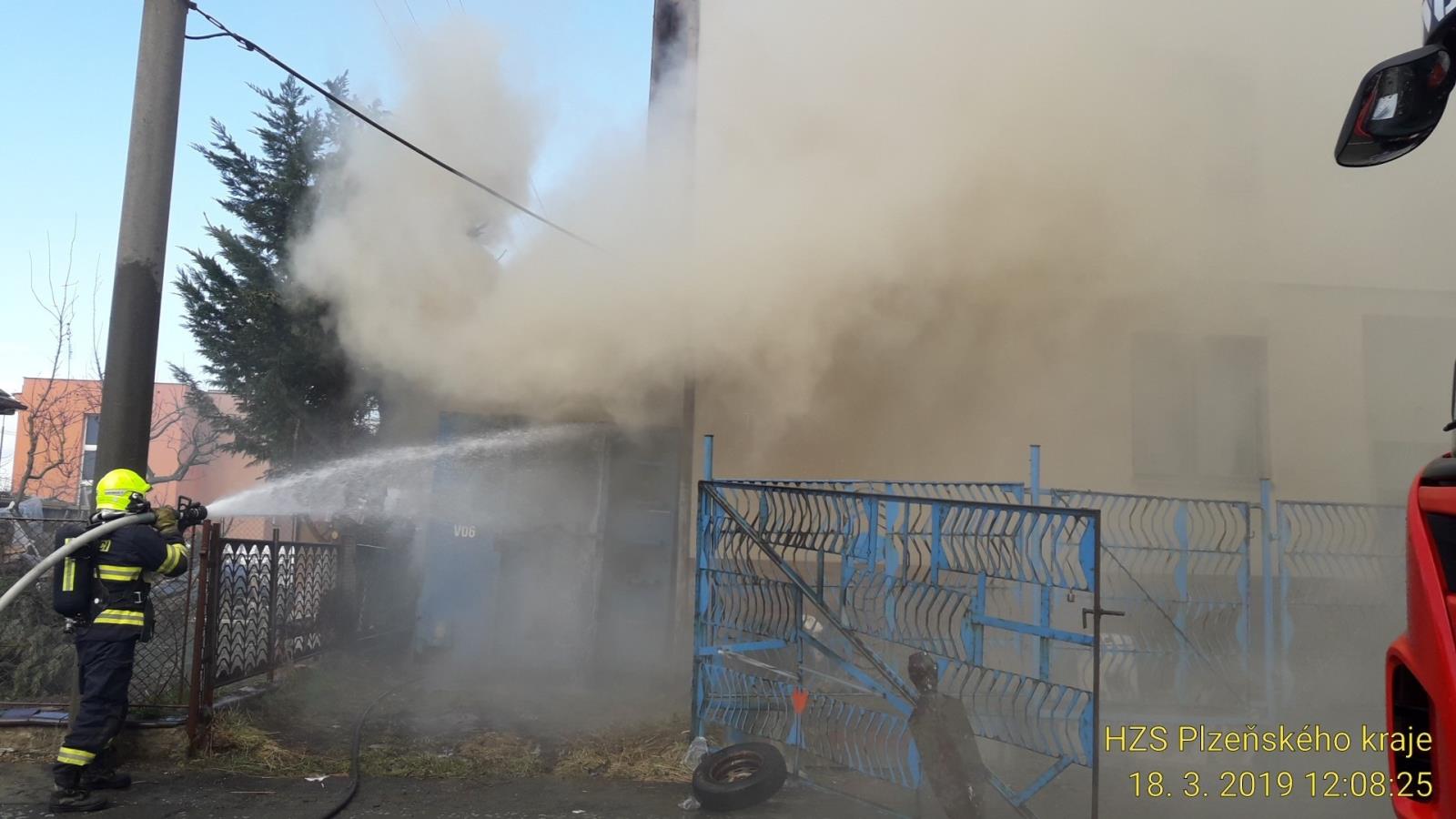 18_3_2019 požár kontejneru Bručná (3).jpg