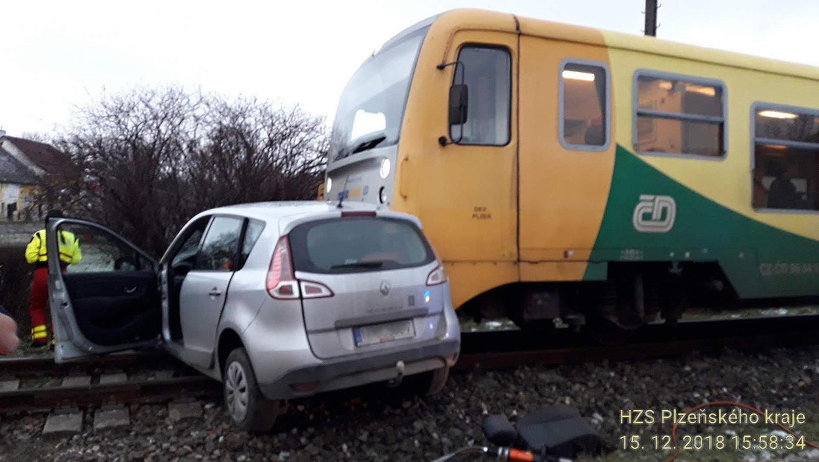 15_12_2018 DN vlak x OA Velké Hydčice (4).jpg