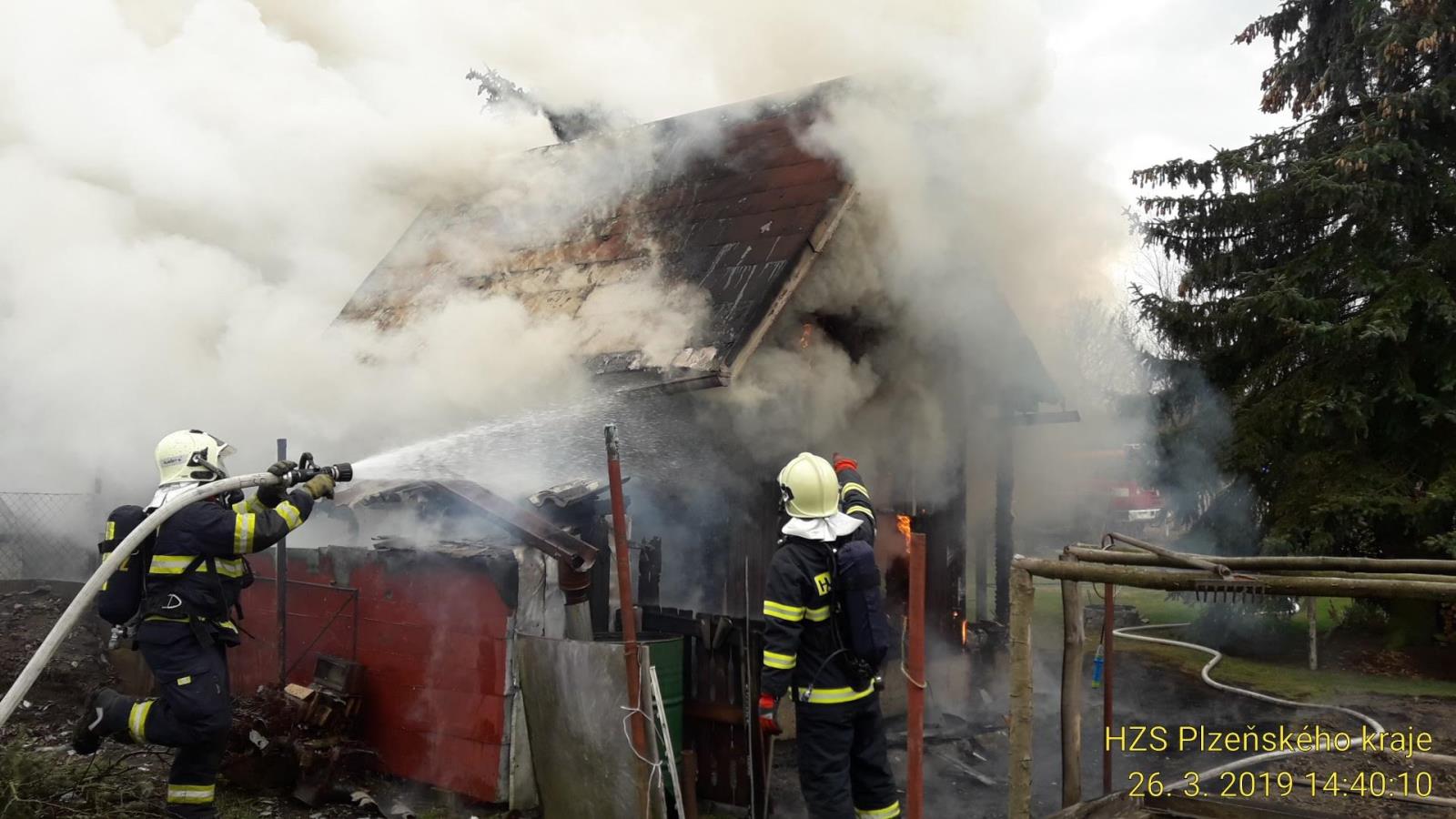 26_3_2019 Tachov požár chatky Na minerálce (5).jpg