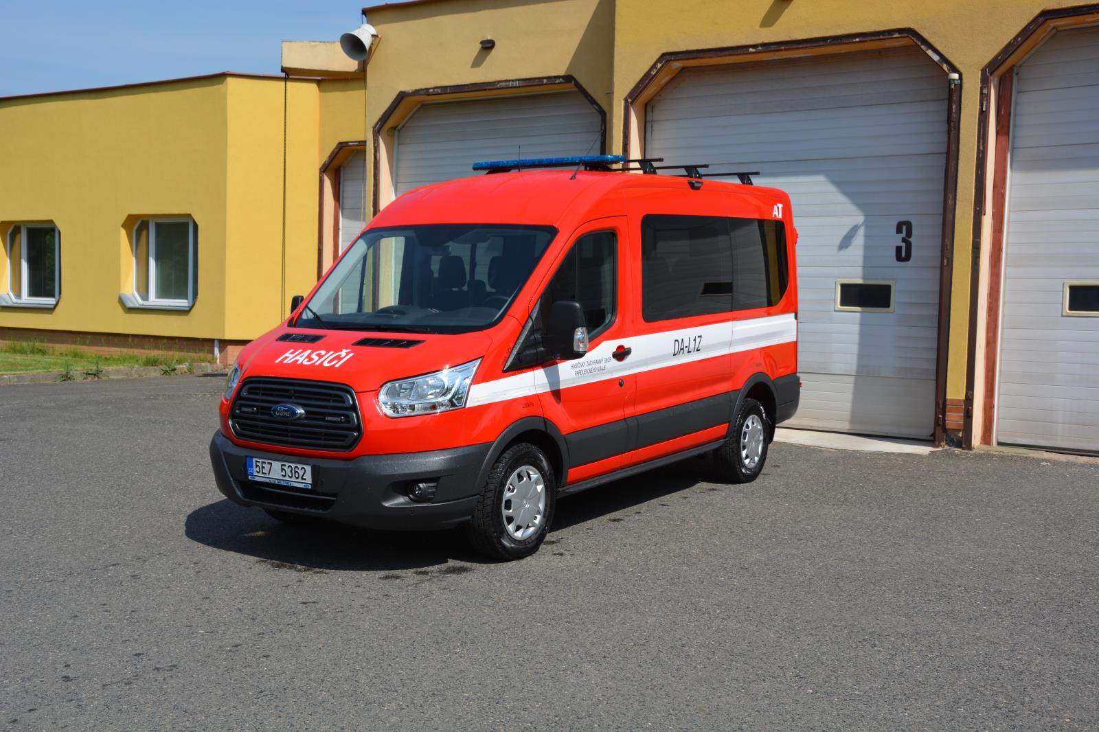 Ústí nad Orlicí - DA - Ford Transit L1Z 4x4.JPG