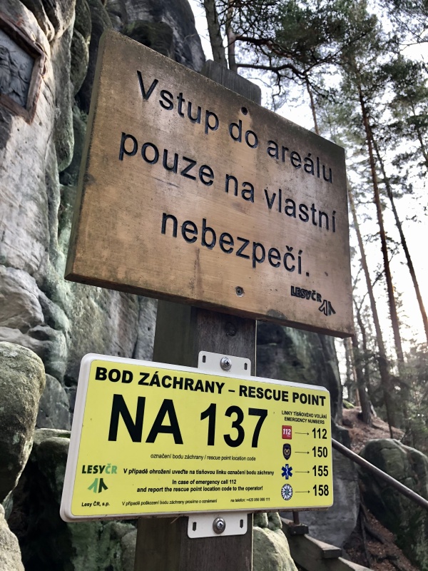 KHK_bod záchrany pomohl při vyhledání ztracených lidí v oblasti Adršpašsko-teplických skal.jpg