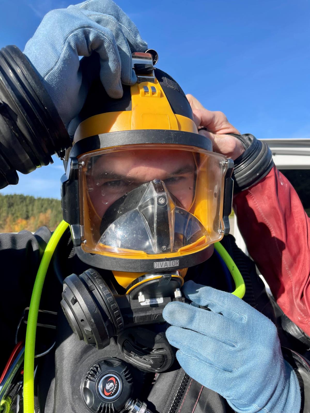 Školení a výcvik členů Vodní záchranné služby v potápění u složek IZS_5.jpg