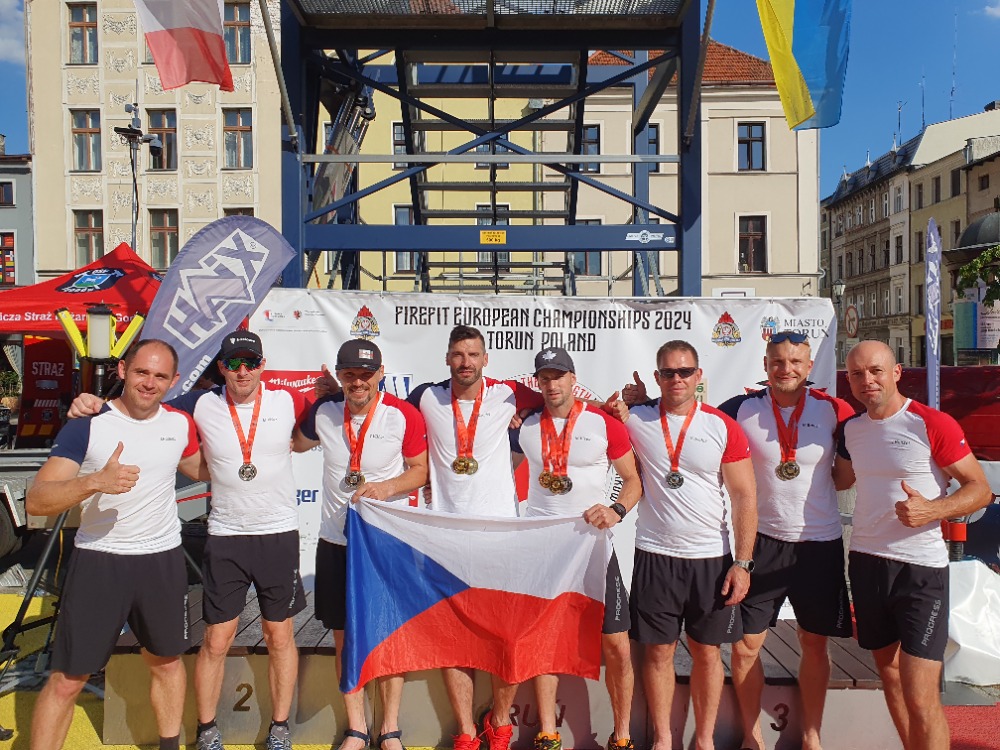 REPRE družstvo FCC.jpg