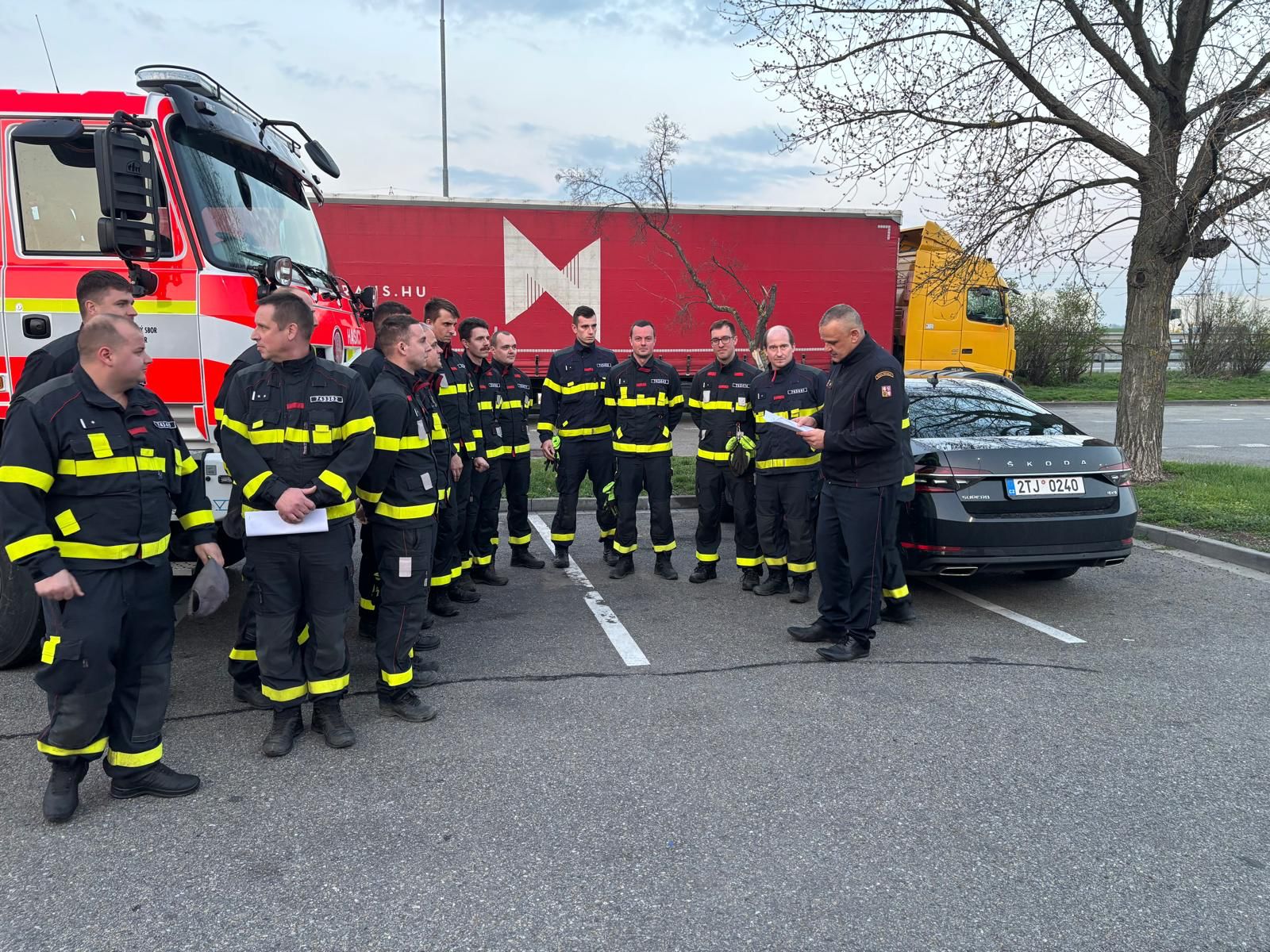 Jednotka ZÚ HZS ČR je připravena k odjezdu_nástup.jpeg