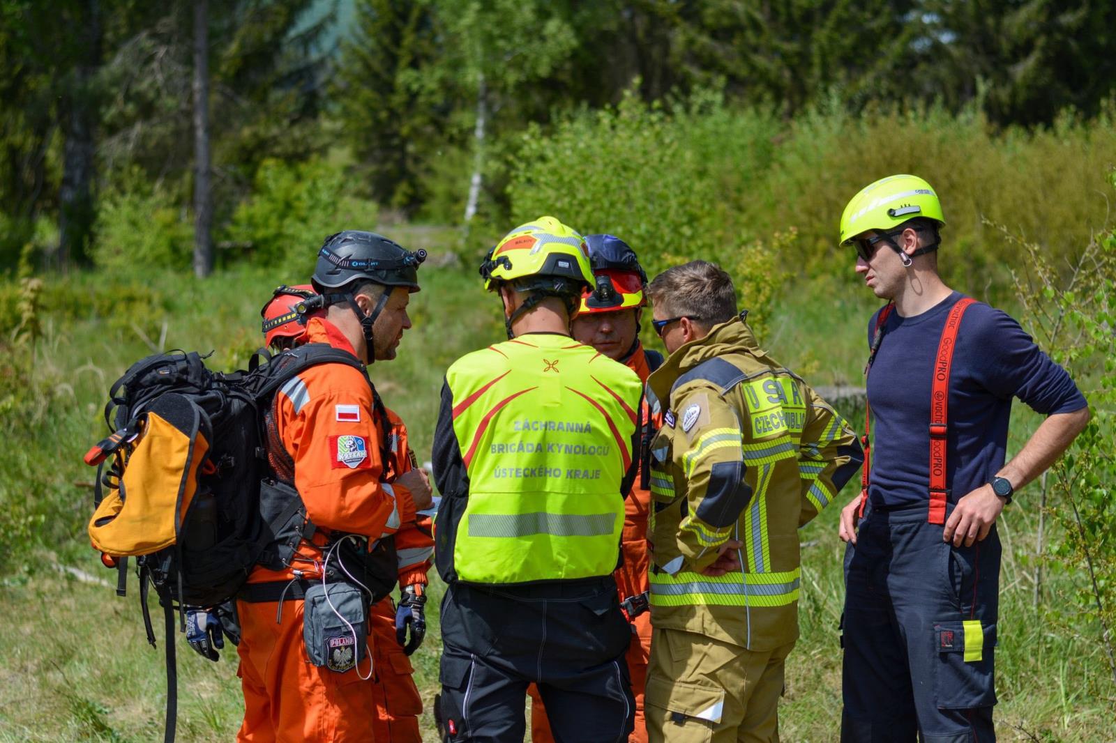 Mezinárodní cvičení kynologů v Ralsku.jpeg