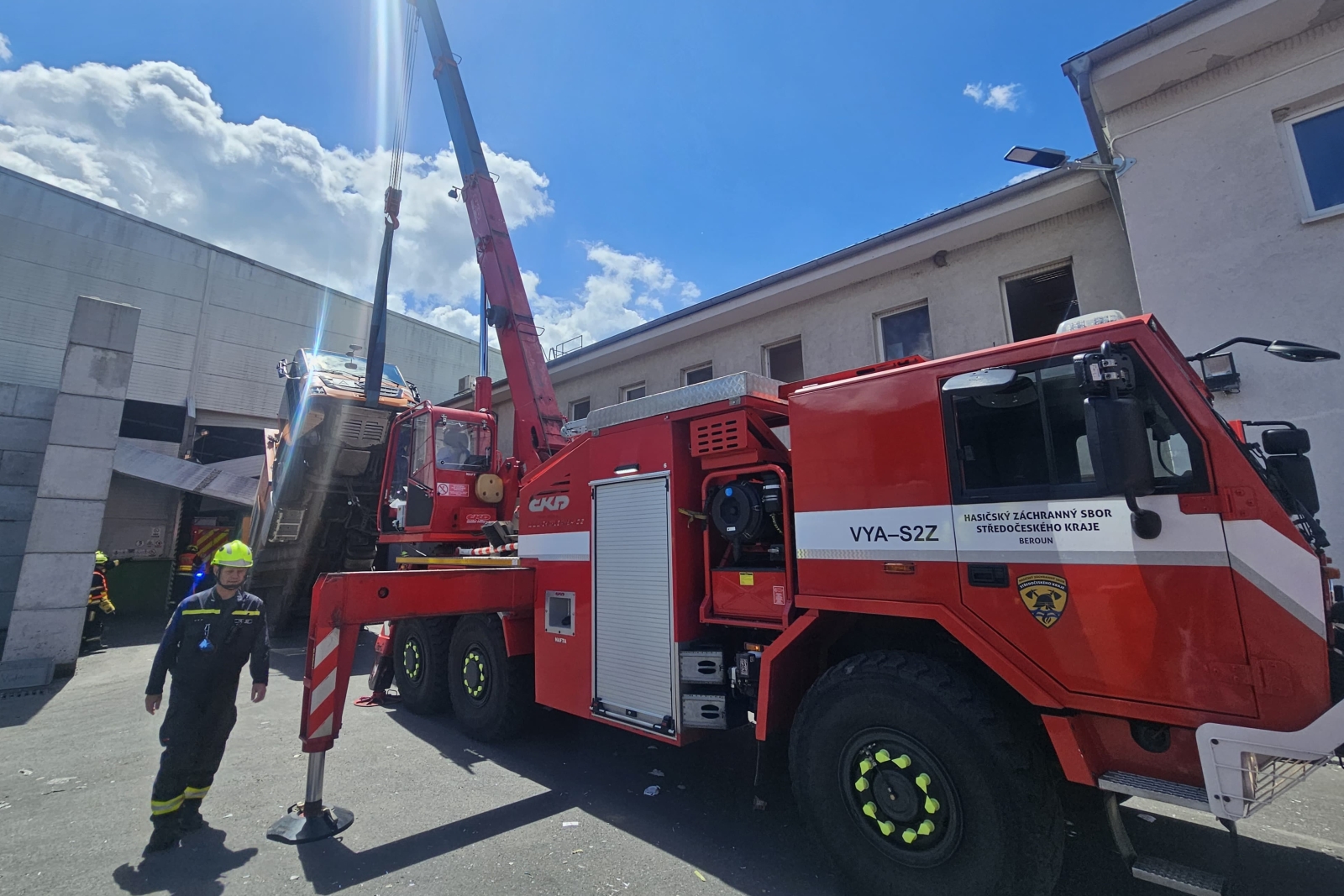 038-Záchrana řidiče sběrného vozu.jpeg