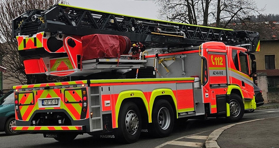 Automobilový žebřík AZ40 Scania Magirus 6x2.jpg