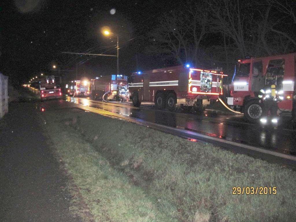 30.3.2015 požár Plzeň Domažlická.jpg