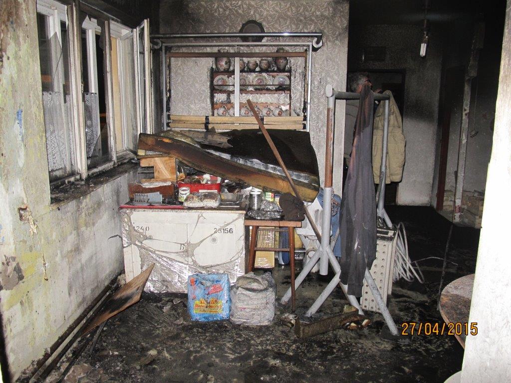 27.4.2015 požár RD Zastávka.jpg