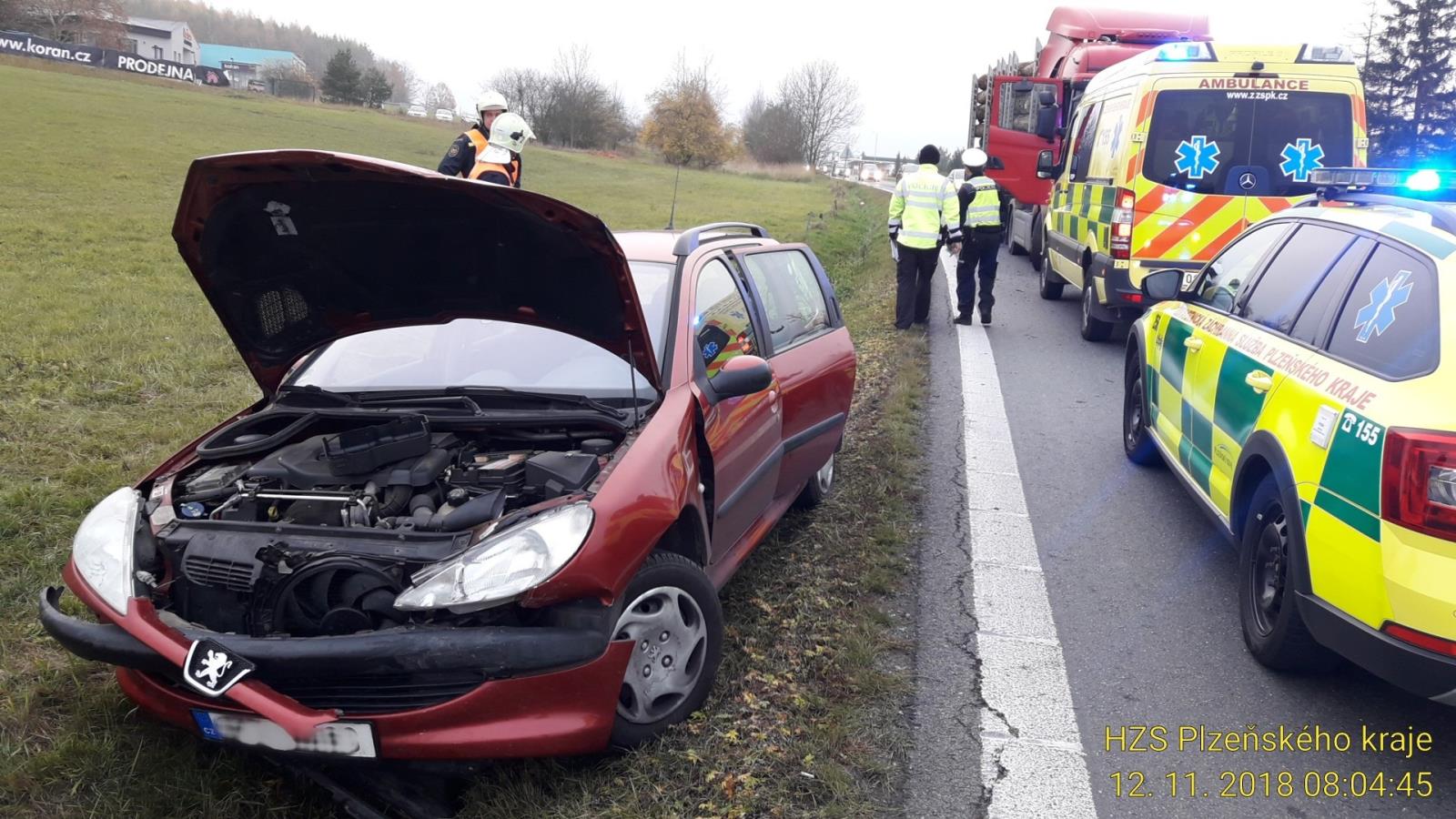 12_11_2018 DN 3 vozidel Losiná (3).jpg