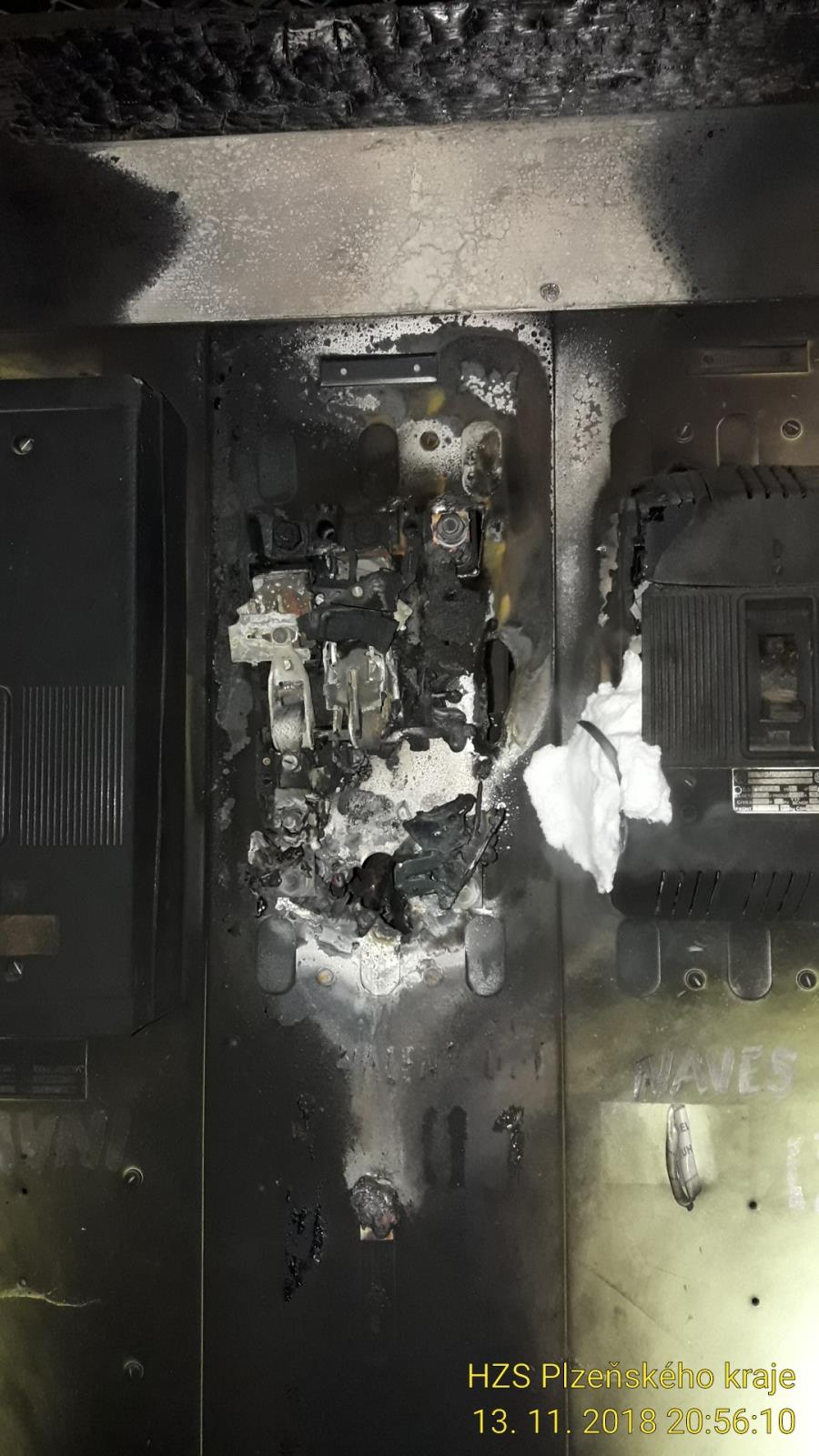 13_11_2018 Požár trafostanice Nezbavětice (1).jpg