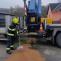 160426-Likvidace uniklého oleje z hydraulické ruky v Třebichovicích na Kladensku.jpg