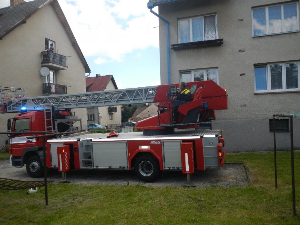  Záchrana kočky, Strunkovice nad Blanicí - 1. 7. 2016 (1).jpg