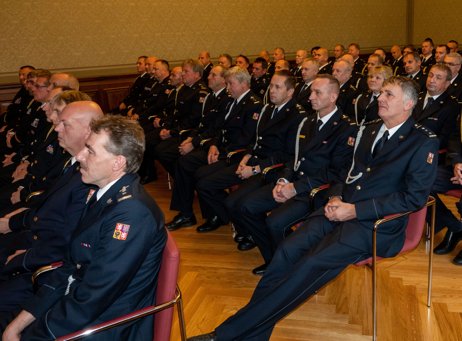 001-Ocenění příslušníků HZS ČR medailí Za věrnost I. stupně.jpg