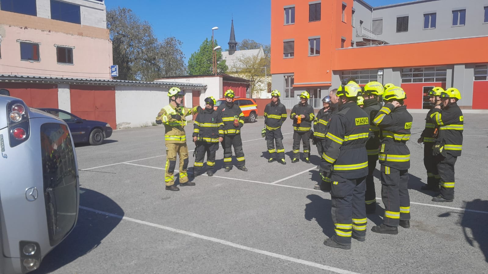 001-odborná příprava JSDH předurčených na zásah u DN Nymburk.jpg