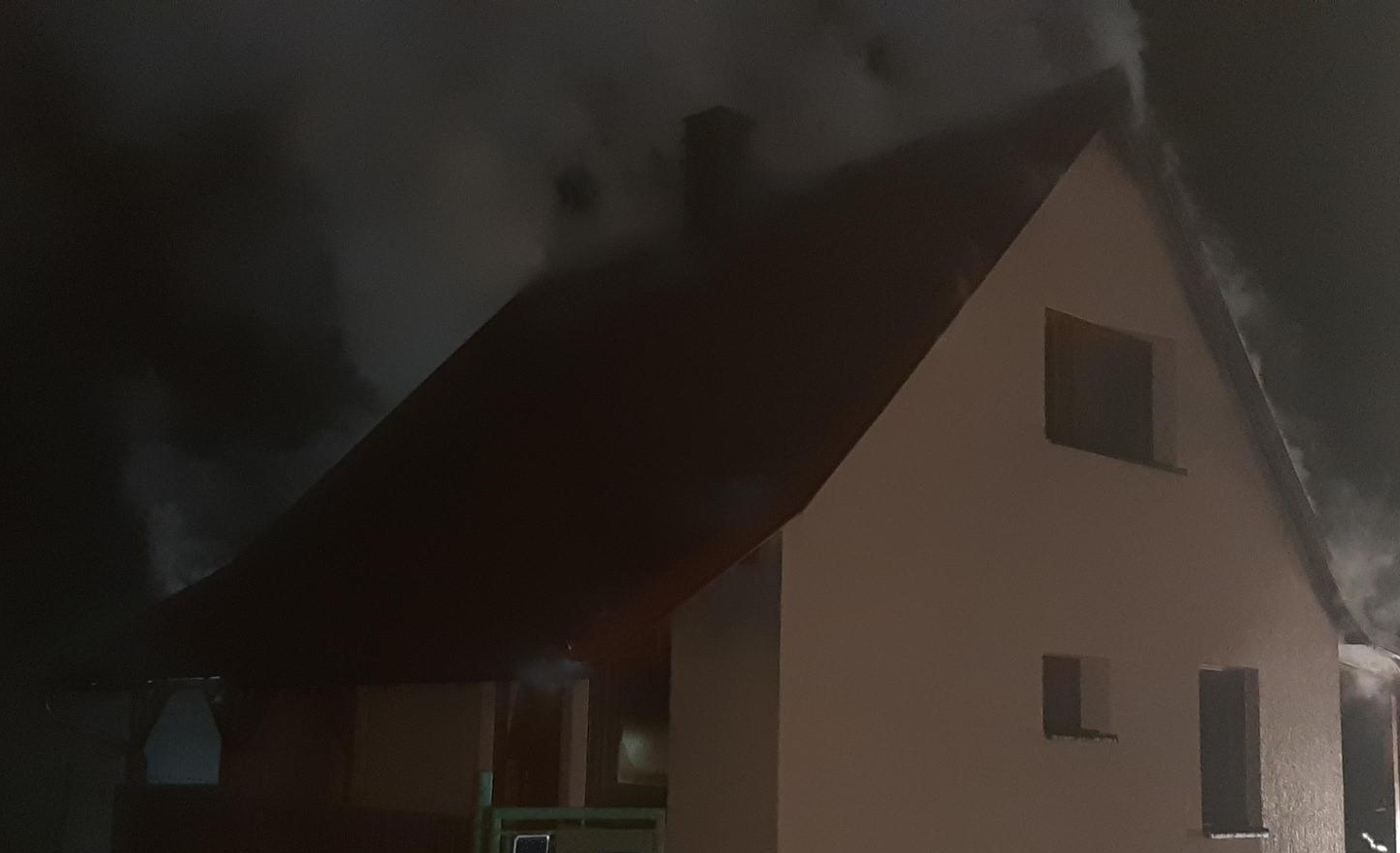 001 - požár rodinného domu Kamenný Újezdec.jpg