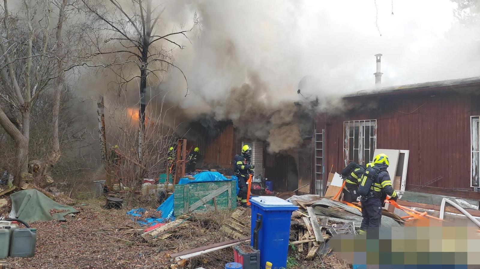 001-vánoční svátky - Hostivice.jpg