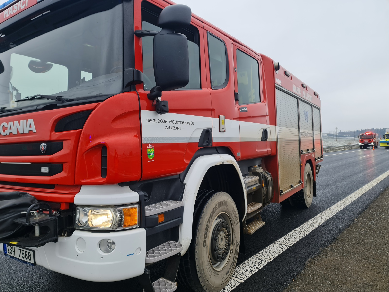 002-Taktické cvičení na novém úseku dálnice D4 poblíž exitu LETY.jpg