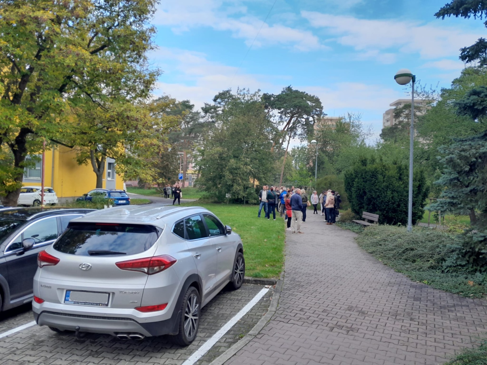 003-Cvičný požár na neratovickém městském uřadu v Kojetické ulici.jpeg