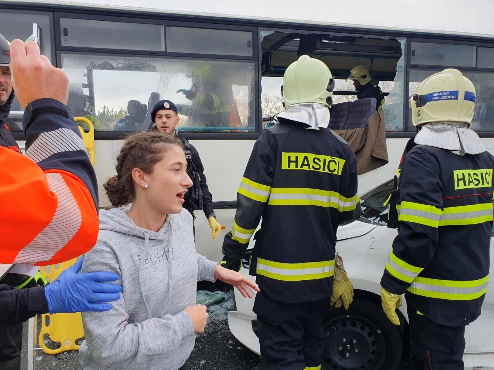 003-Taktické cvičení IZS na Kolínsku - hromadná dopravní nehoda.jpg