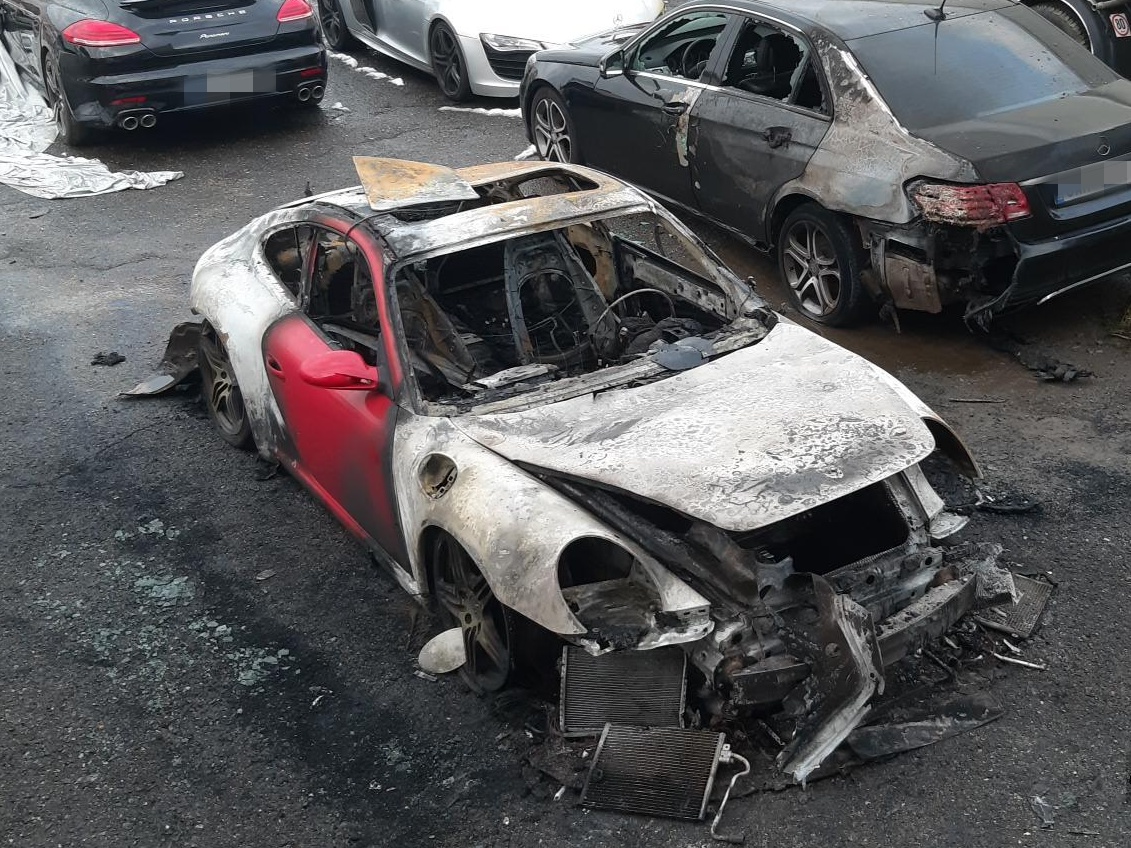 003 - požár osobního automobilu.jpg