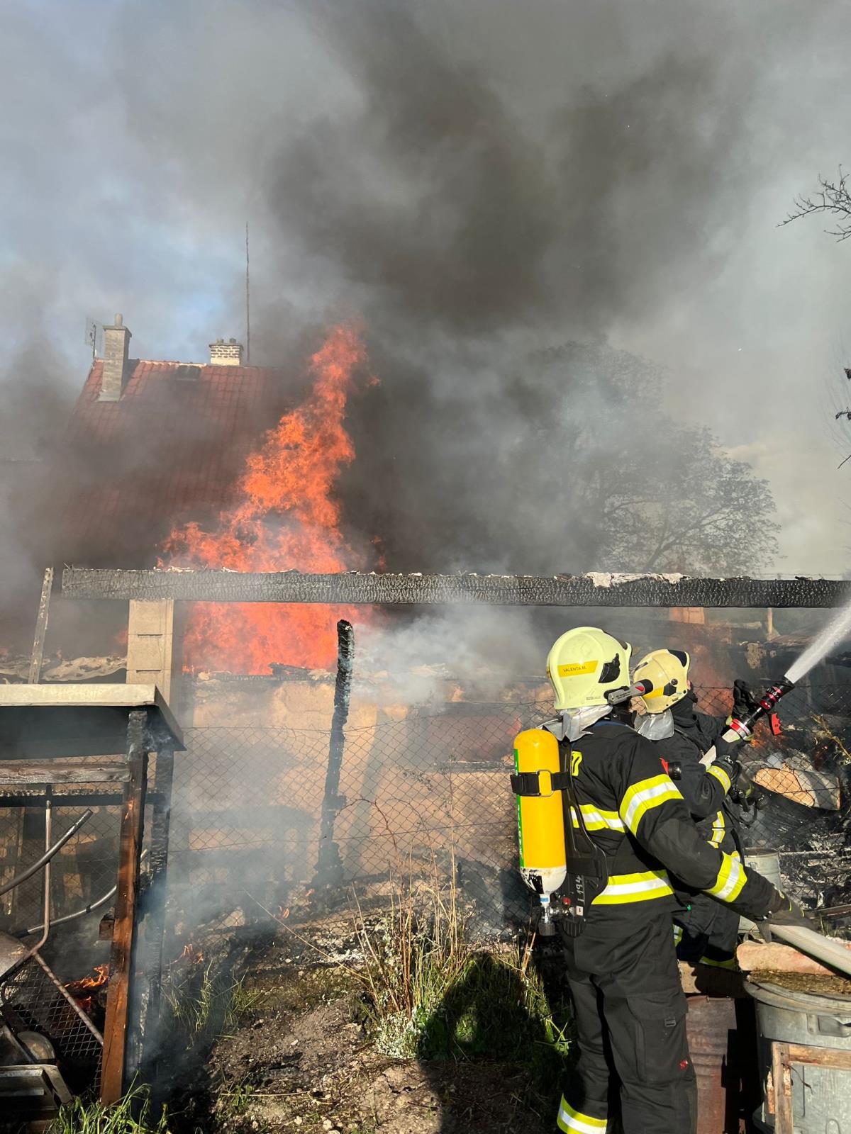 003 - požár v Ohrobci.jpg