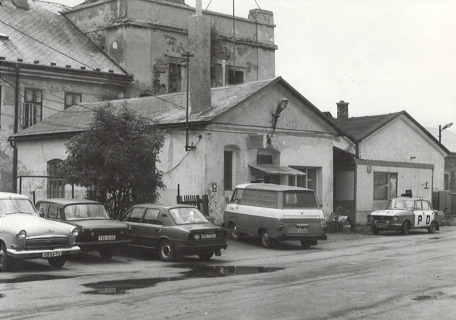 004-Okresní inspekce PO na Březových horách - Důl Marie (1972).jpg