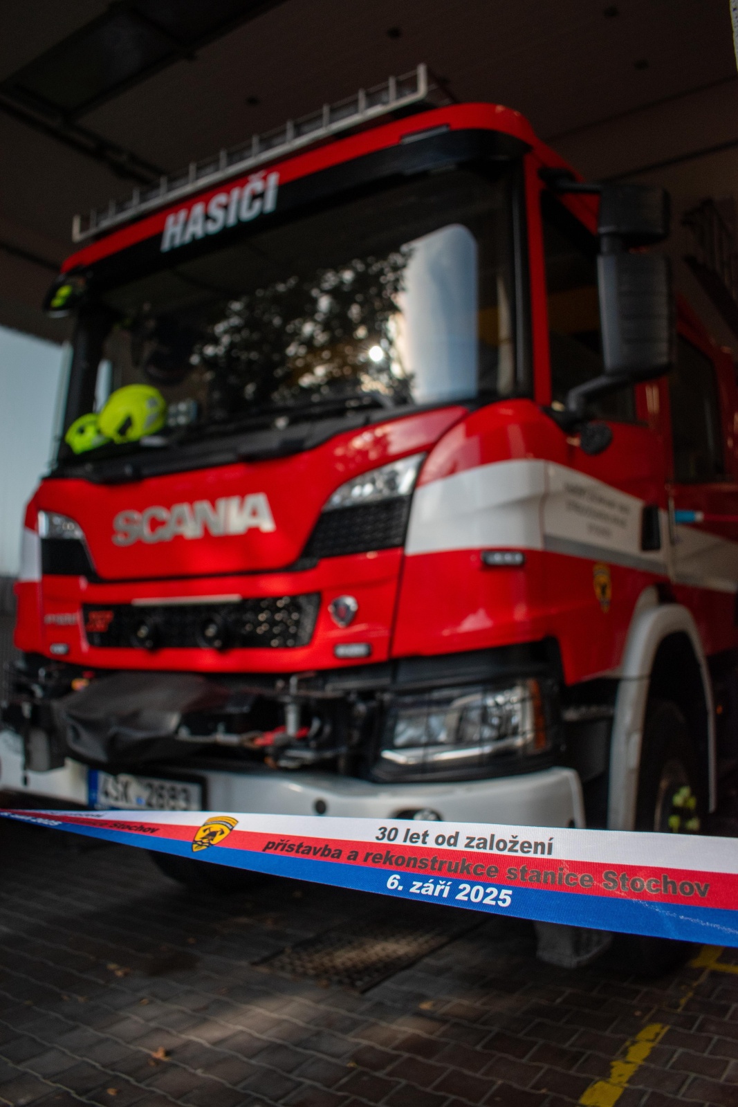005-30 let profesionálních hasičů ve Stochově.jpeg
