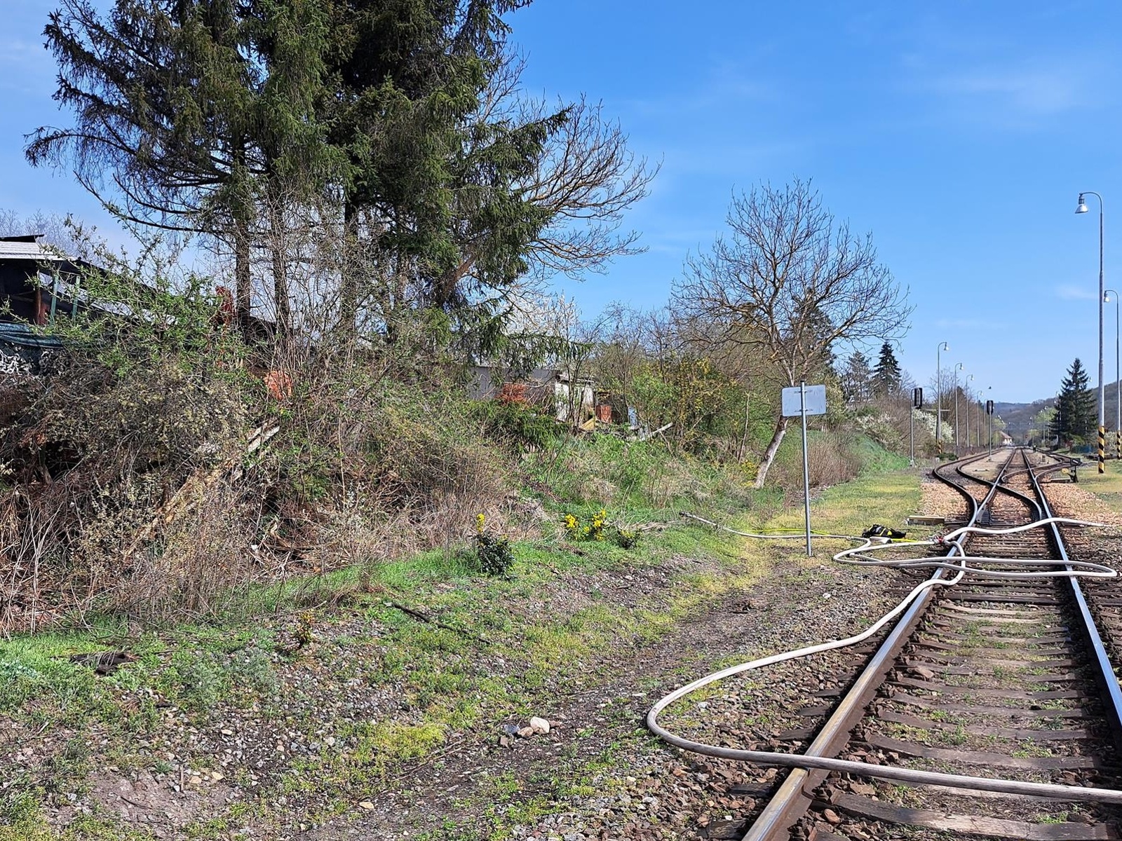 005-Požár v obci Hýskov na Berounsku.jpg