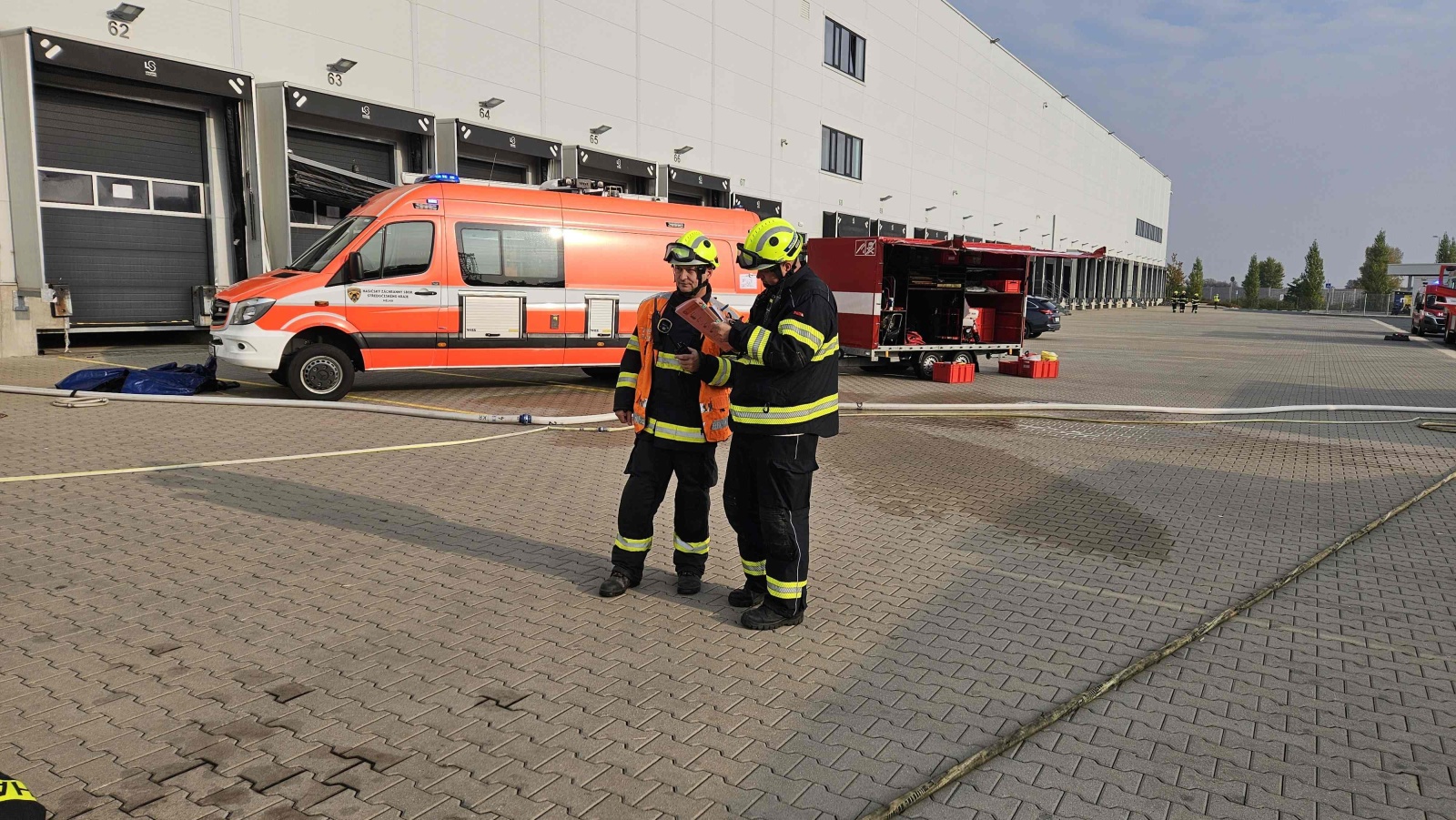 005-Prověřovací cvičení zaměřené na únik čpavku v distribučním centru v Kozomíně na Mělnicku.jpg