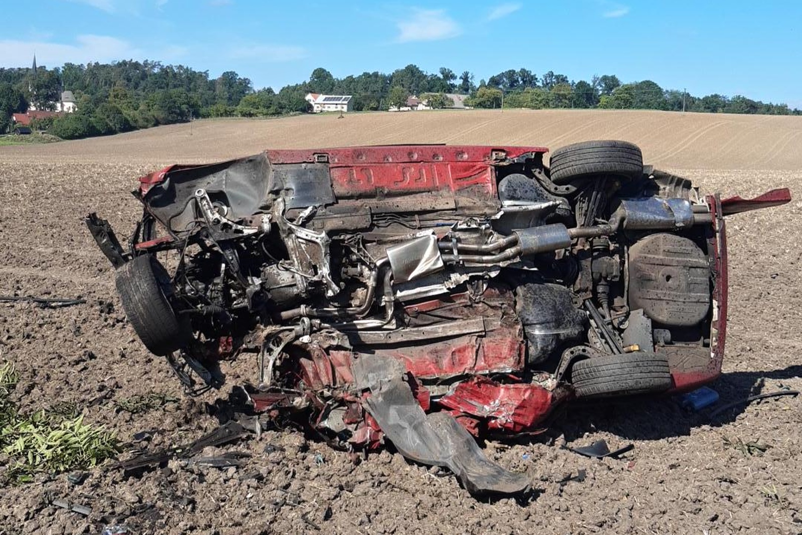 005-Tragická havárie osobního auta u obce Malobratřice na Mladoboleslavsku.jpg
