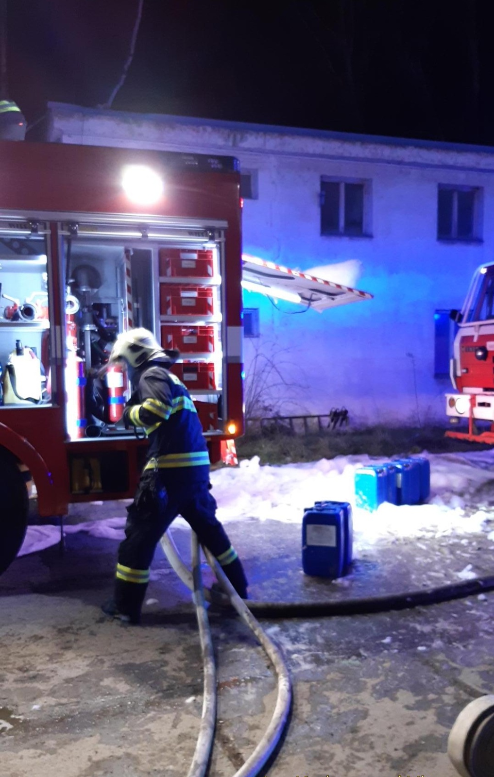 006-Mísení vody a pěnidla.jpg