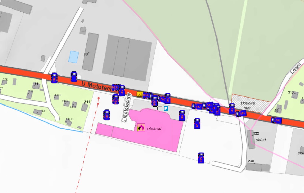 007-Požár velkoprodejny zahradní techniky v Tehovci.jpg