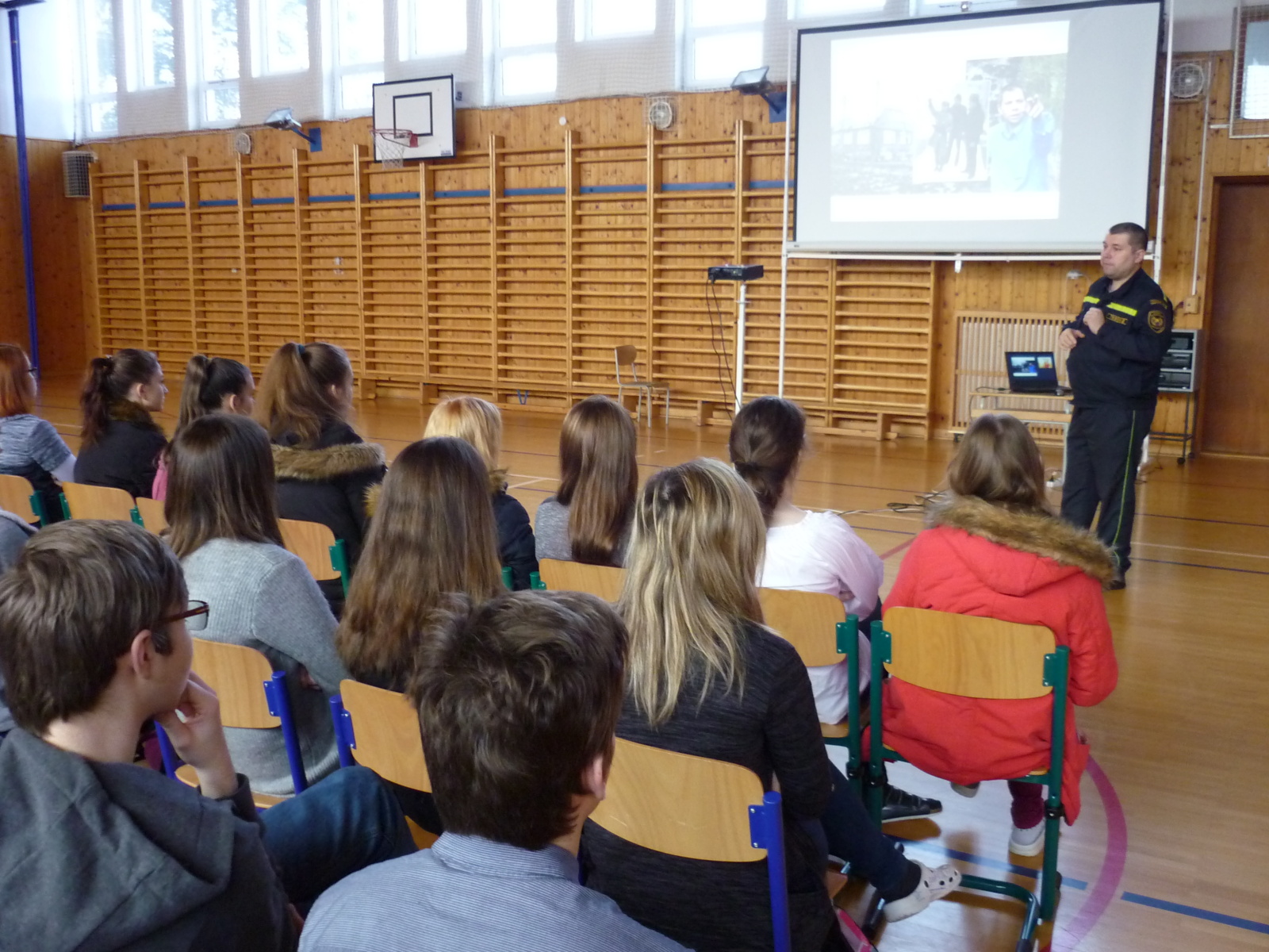 008-Obchodní akademie Vlašim.JPG