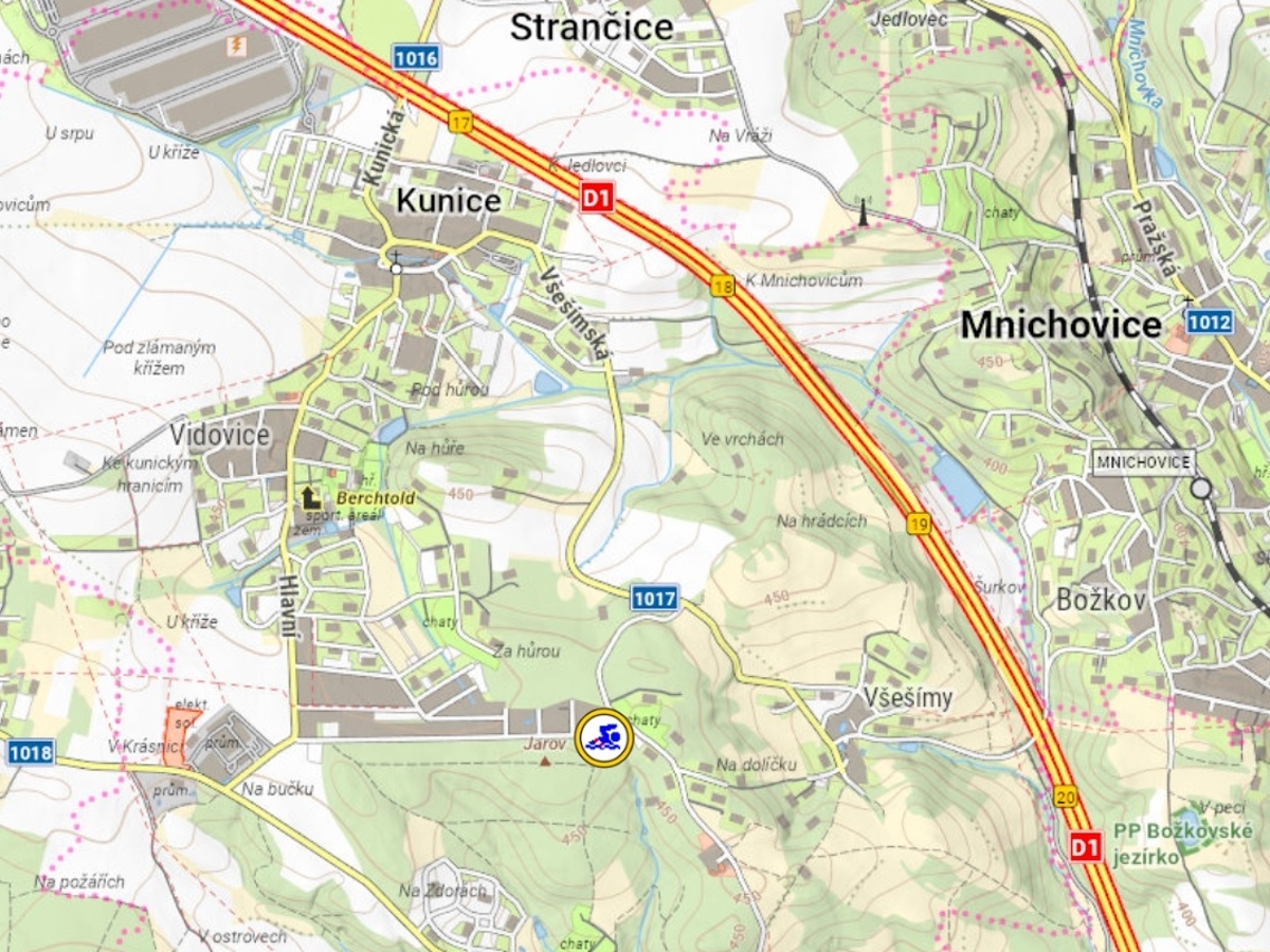 008-Vyproštění nohy z klád.jpg