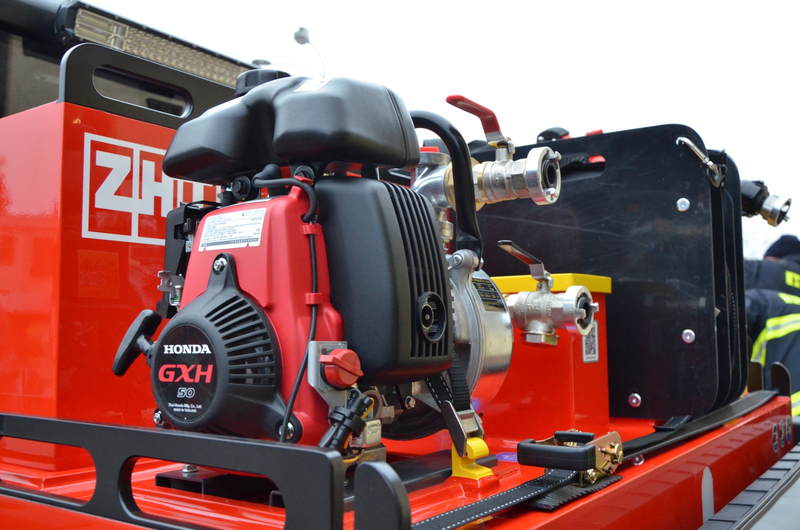 008 - čtyřkolka zezadu agregát.JPG