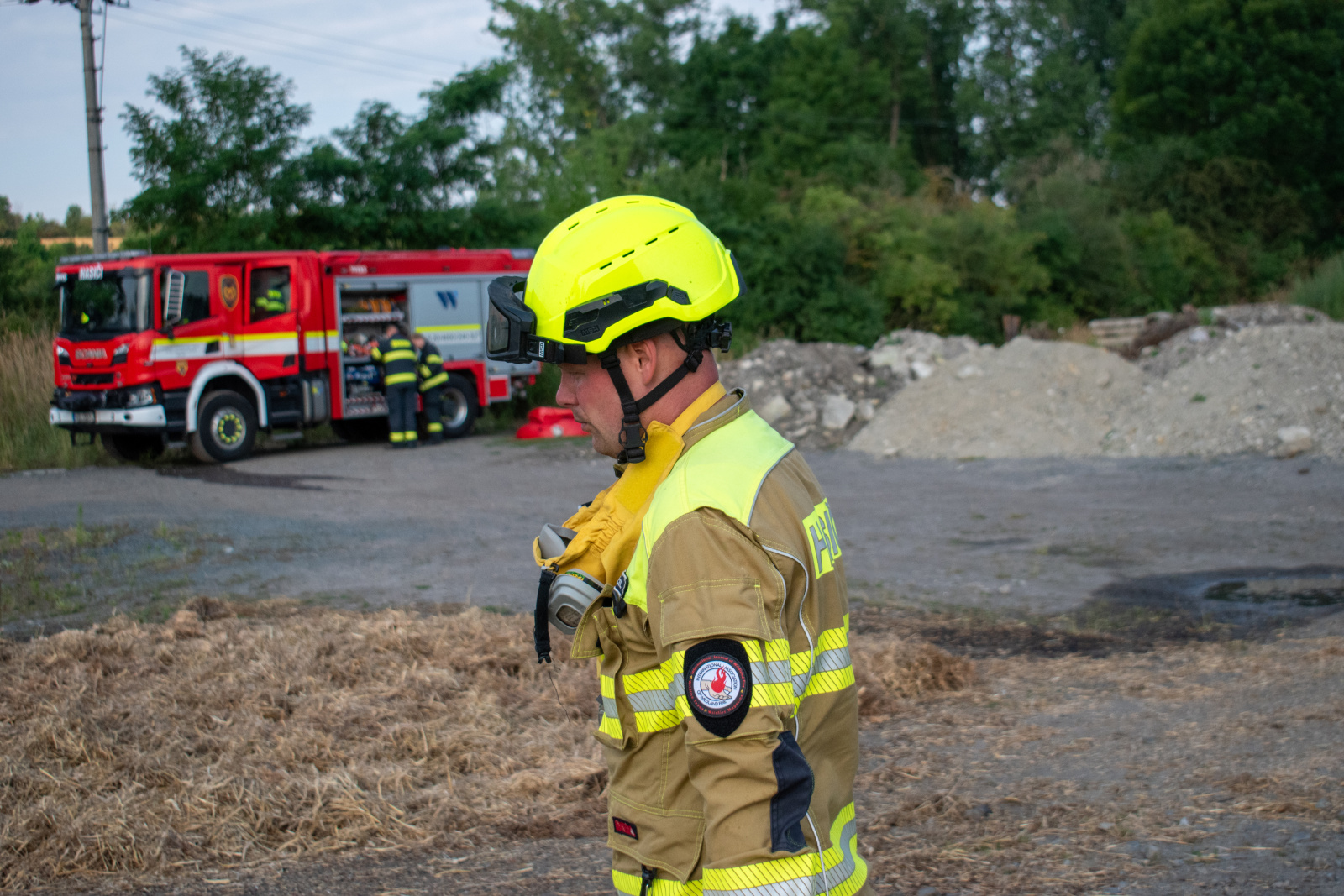 008-výcvik mělnických hasičů.jpg